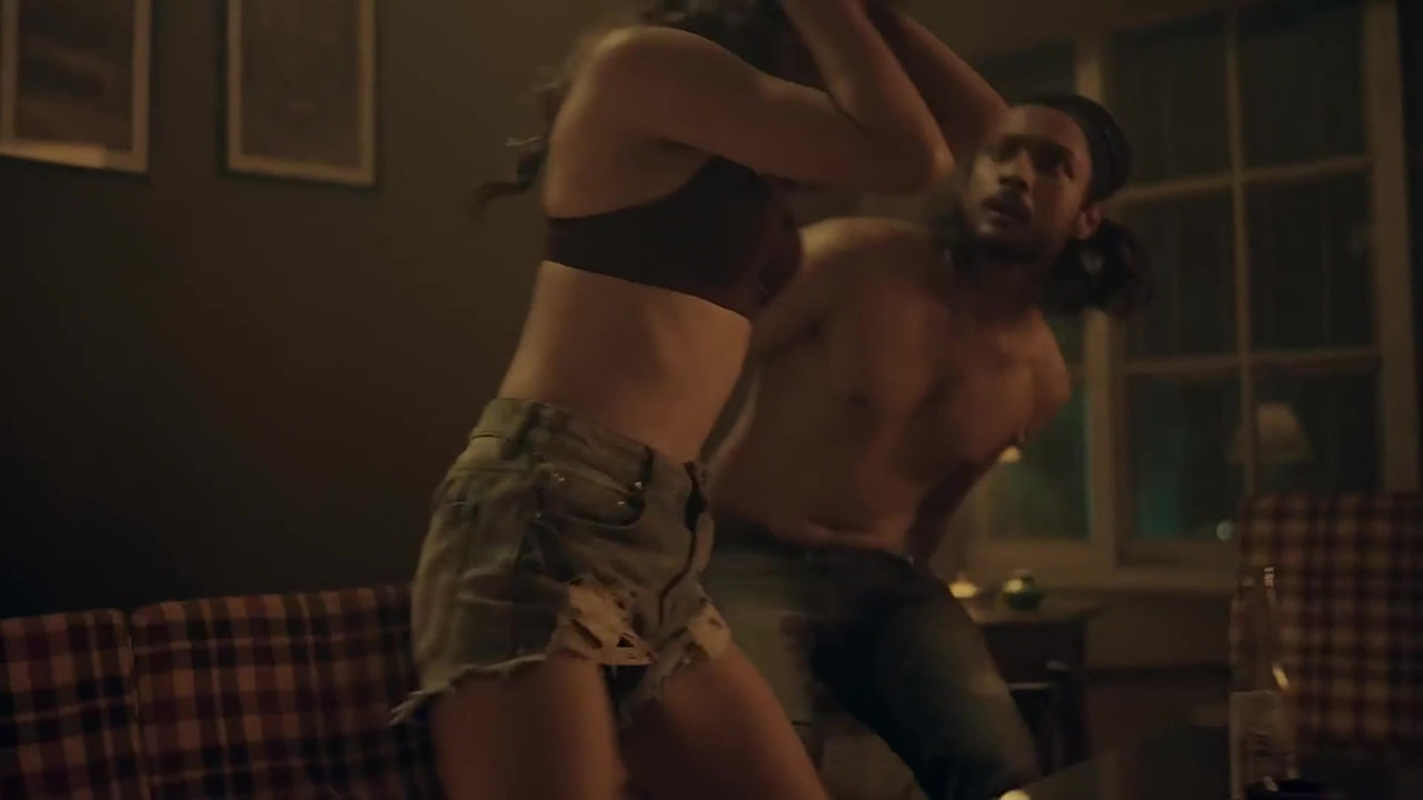 vlcsnap 2025 11 03 23h43m44s744