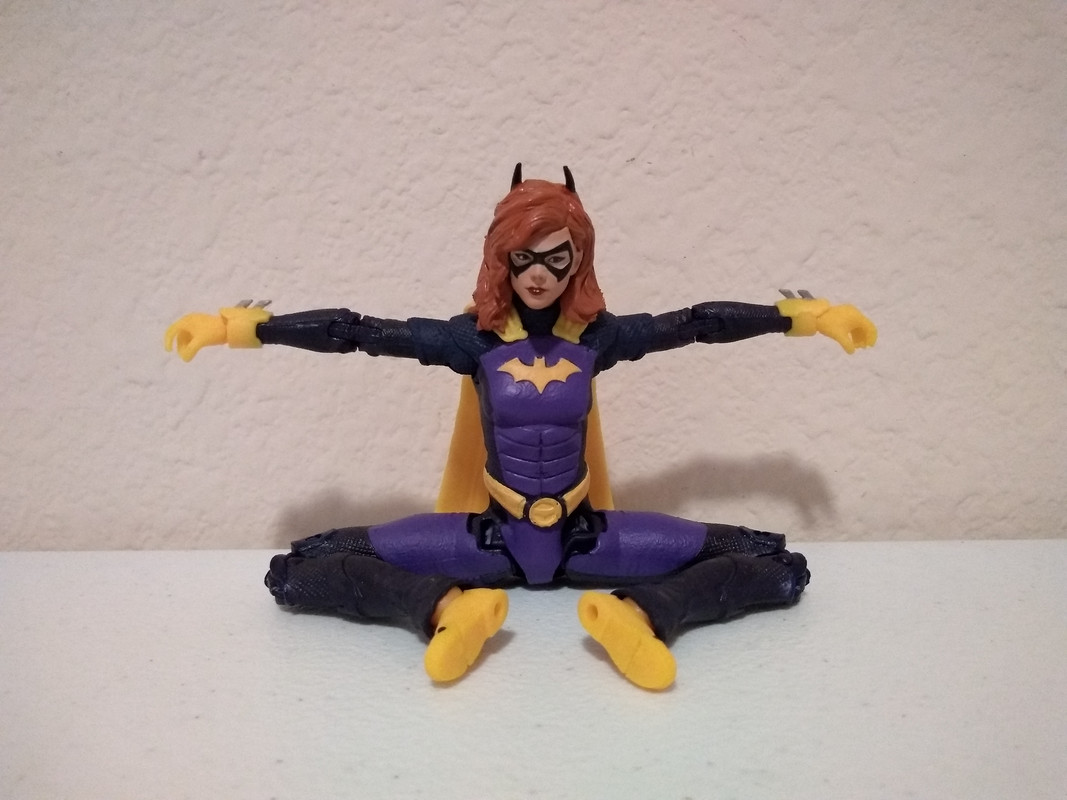 Review: DC Multiverse Gotham Knights Batgirl – Xcalibar's Space