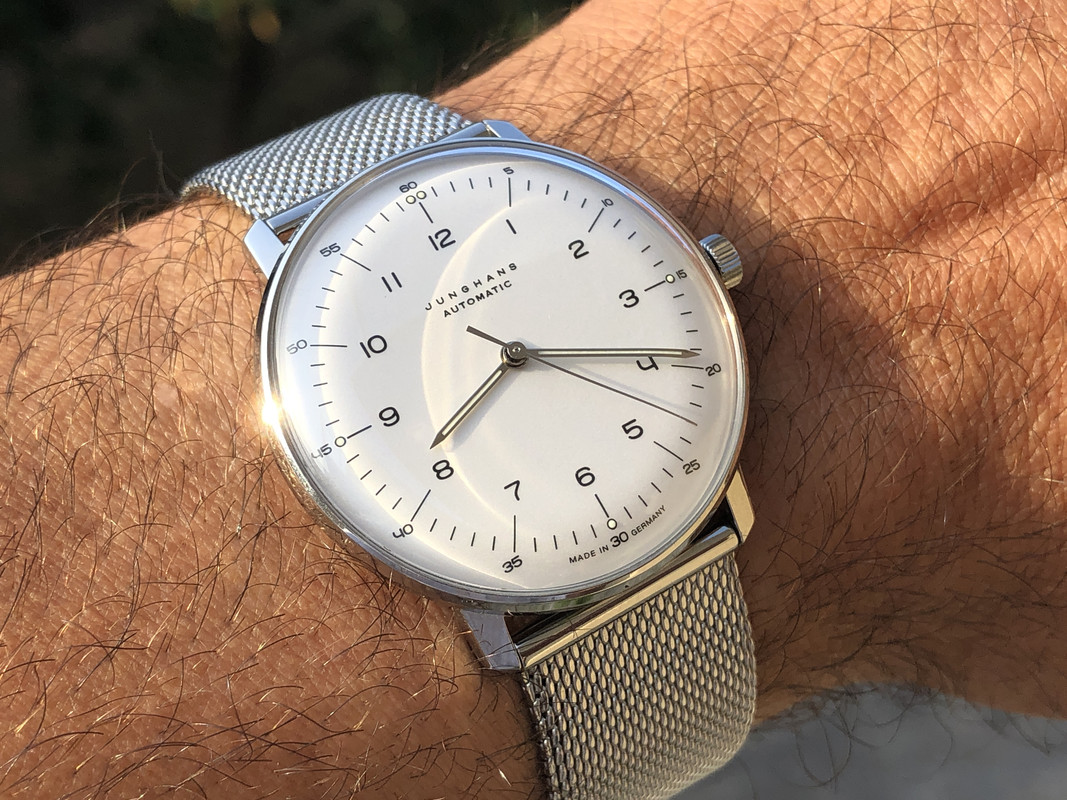 67556A21-5C06-4B72-9F41-65CC15E5FD8F