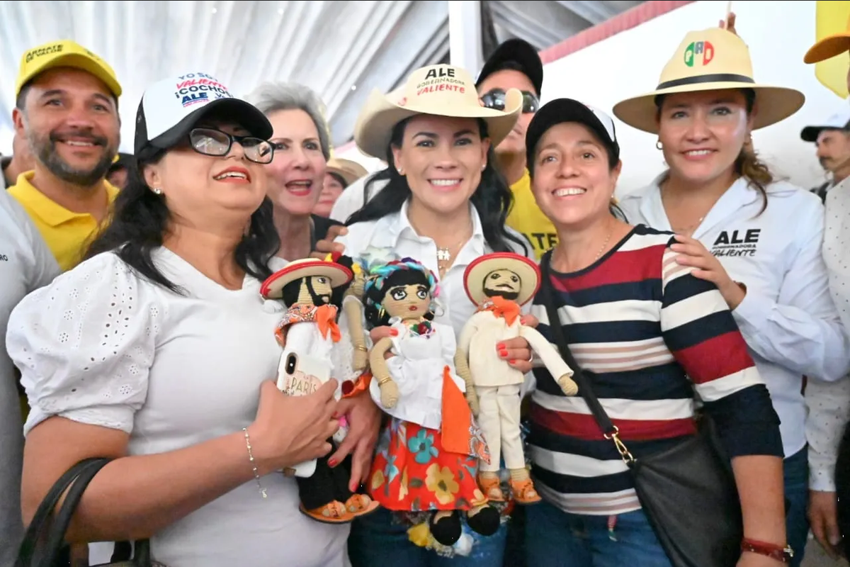 Alejandra del Moral cierra frente con ganaderos