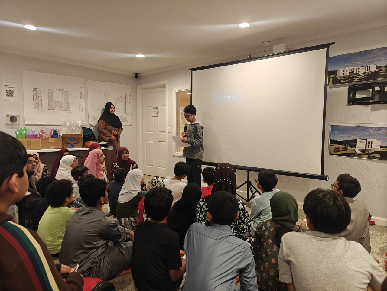 Educational workshop with children and instructor