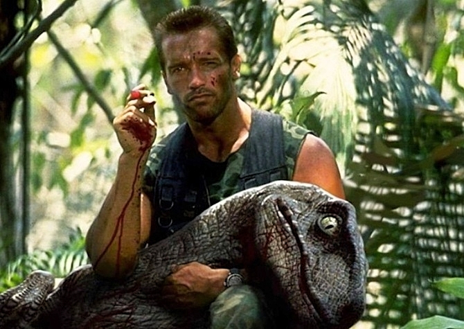APRIL-FOOLS-JURASSIC-WORLD-SCHWARZENEGGER-2A-FOTOR.jpg