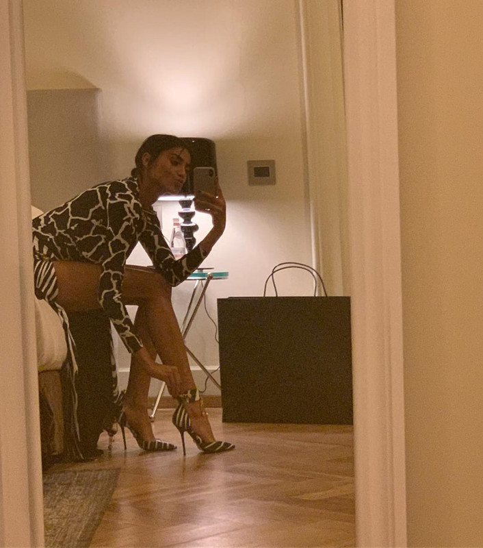 Imaan-Hammam-Sexy-UpskirtStars.com-11-1024x1536 (2)