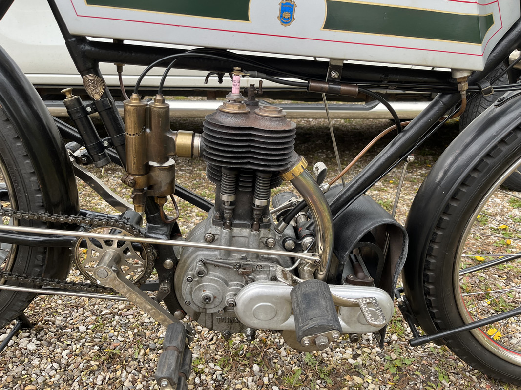 697B1B1B-6D6C-482C-B6D4-22189D3BEDD2