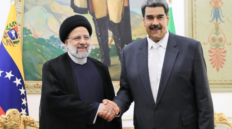 Irán - Presidentes de Venezuela y de Irán firman en Caracas nuevos acuerdos de cooperación estratégica Raisi-maduro