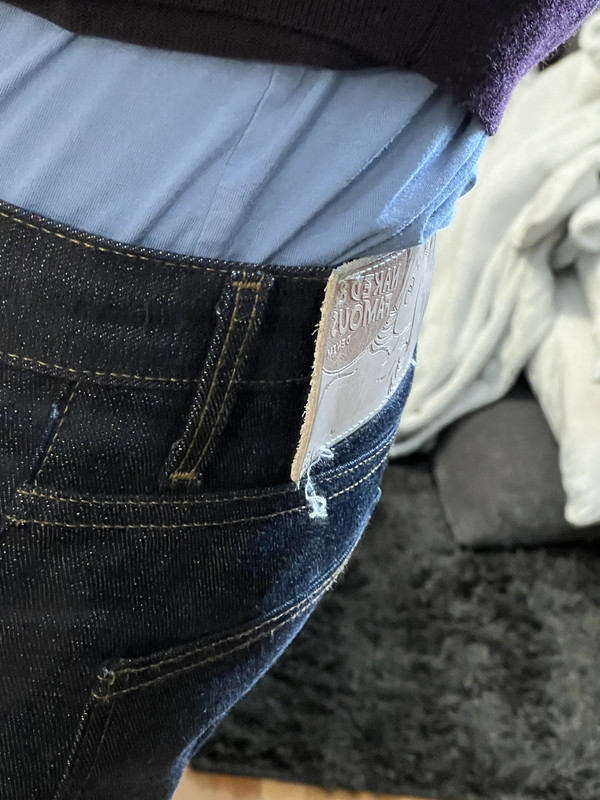 8D9F77A0-78A6-4C28-9898-0CFC0FA2D9FF