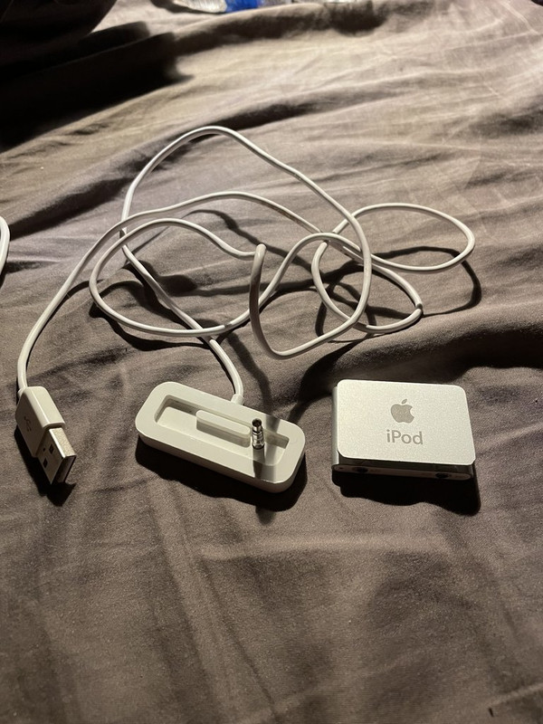 EF5CC0F6-7A6E-474C-8FA4-4AE327BDE2A7