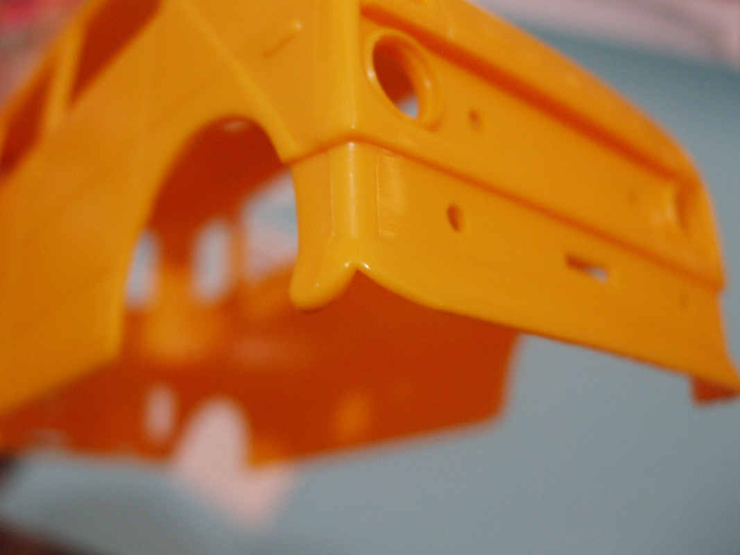 Ελαττωματική ποδιά 1