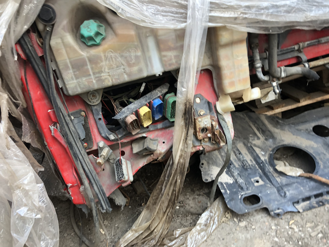 E173A5AF-AF80-4A43-B736-F6E2C353C52B