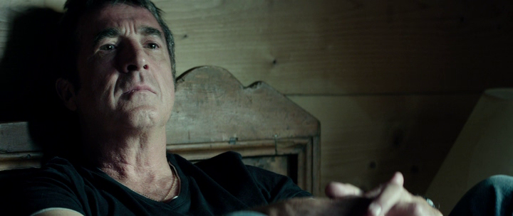 vlcsnap-2018-12-06-19h47m40s057