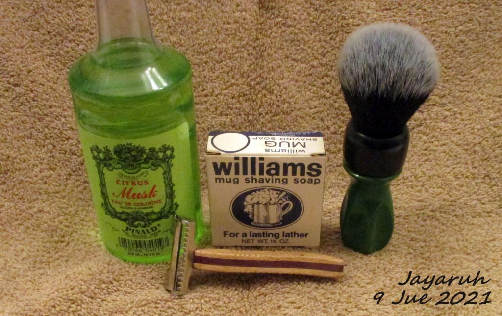 [Image: sos210609.jpg]