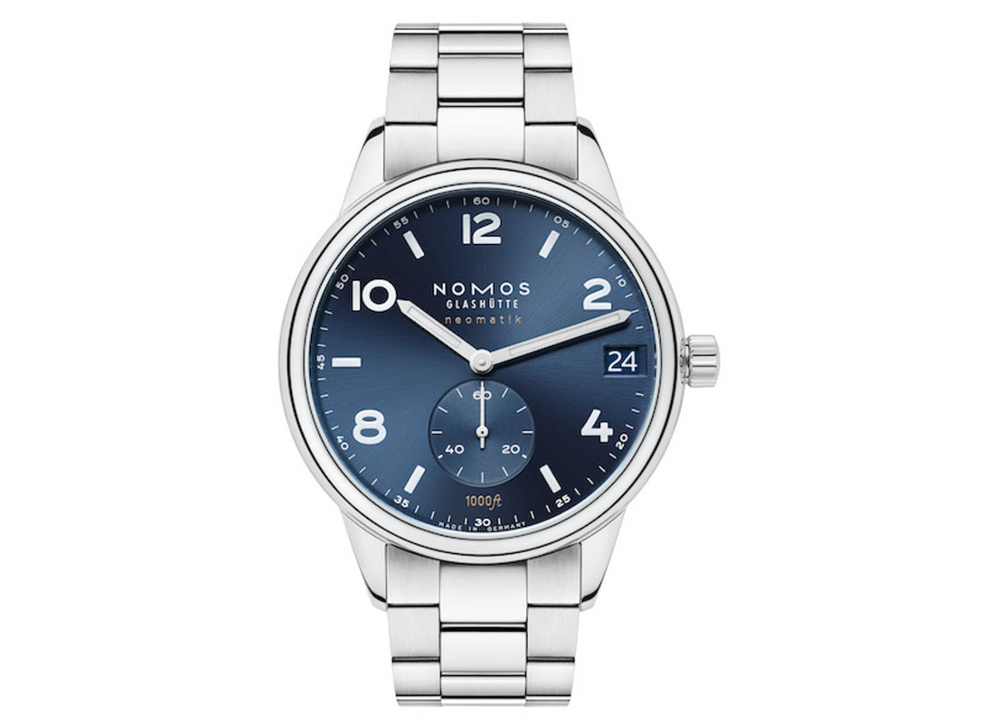 01-NOMOS-Club-Sport-_ik-42-Date-blue