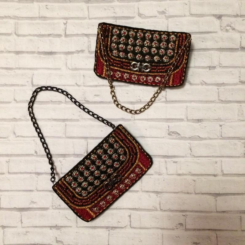 6289B6D9-FEFC-4027-9367-4C4E8E72A2A1