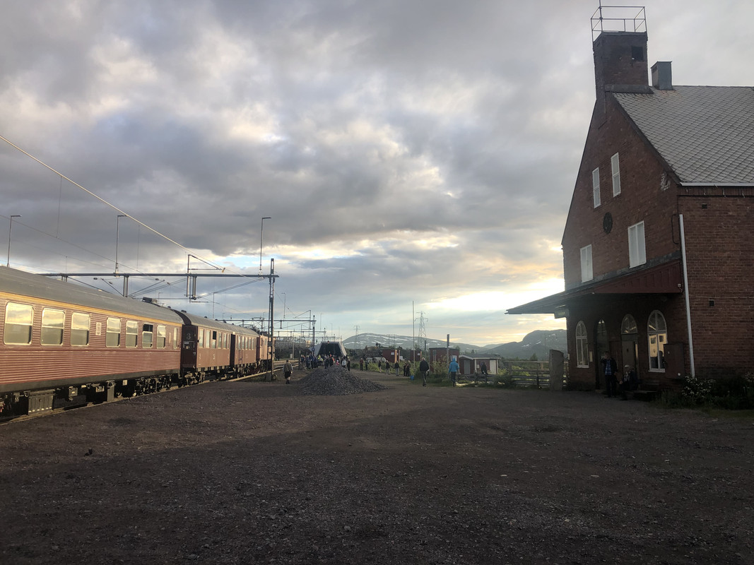 F3949A6E-F22E-4DB5-B81B-D974642D01C1