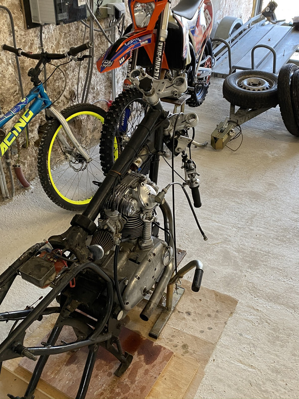 71EBE078-406A-4F4A-A531-EC93D28CEF02