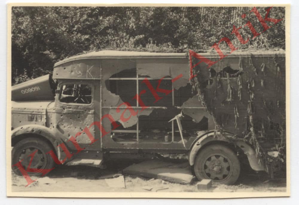 Foto Wehrmacht Frankreich Dünkirchen Beute LKW t