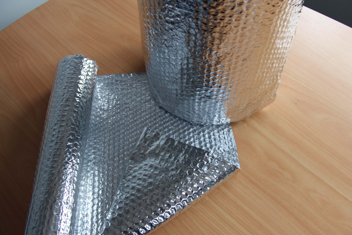 Foil Bubble wrap Metalized Insulation Bubble Cushioning 375mm x 50m