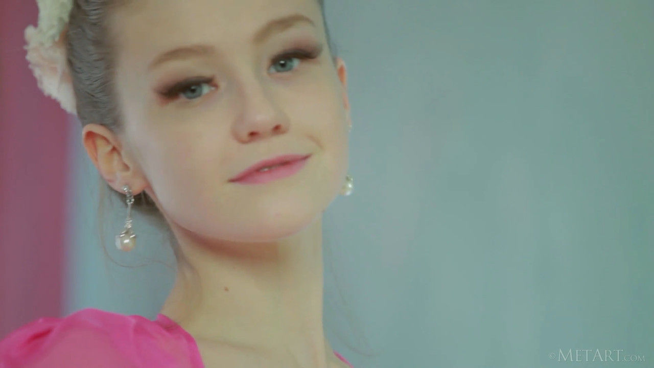 EBloom - Intame_M3t4rt - 021015 HD.mp4_snapshot_01.09.198