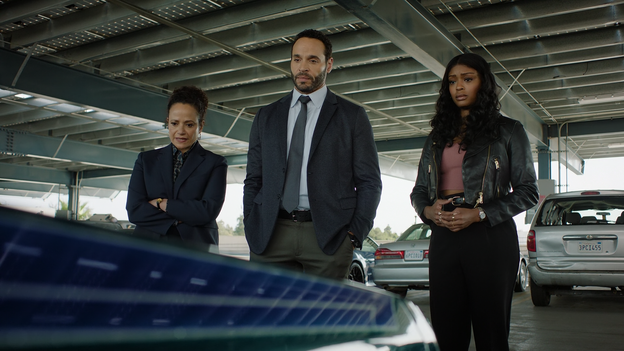 High.Potential.S01E02.Dancers.in.the.Dark.1080p.10bit.AMZN.WEB-DL.DDP5.1.HEVC-Vyndros.mkv_snapshot_1