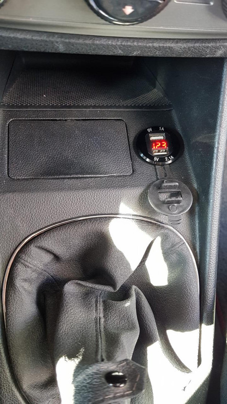 21 02V manje