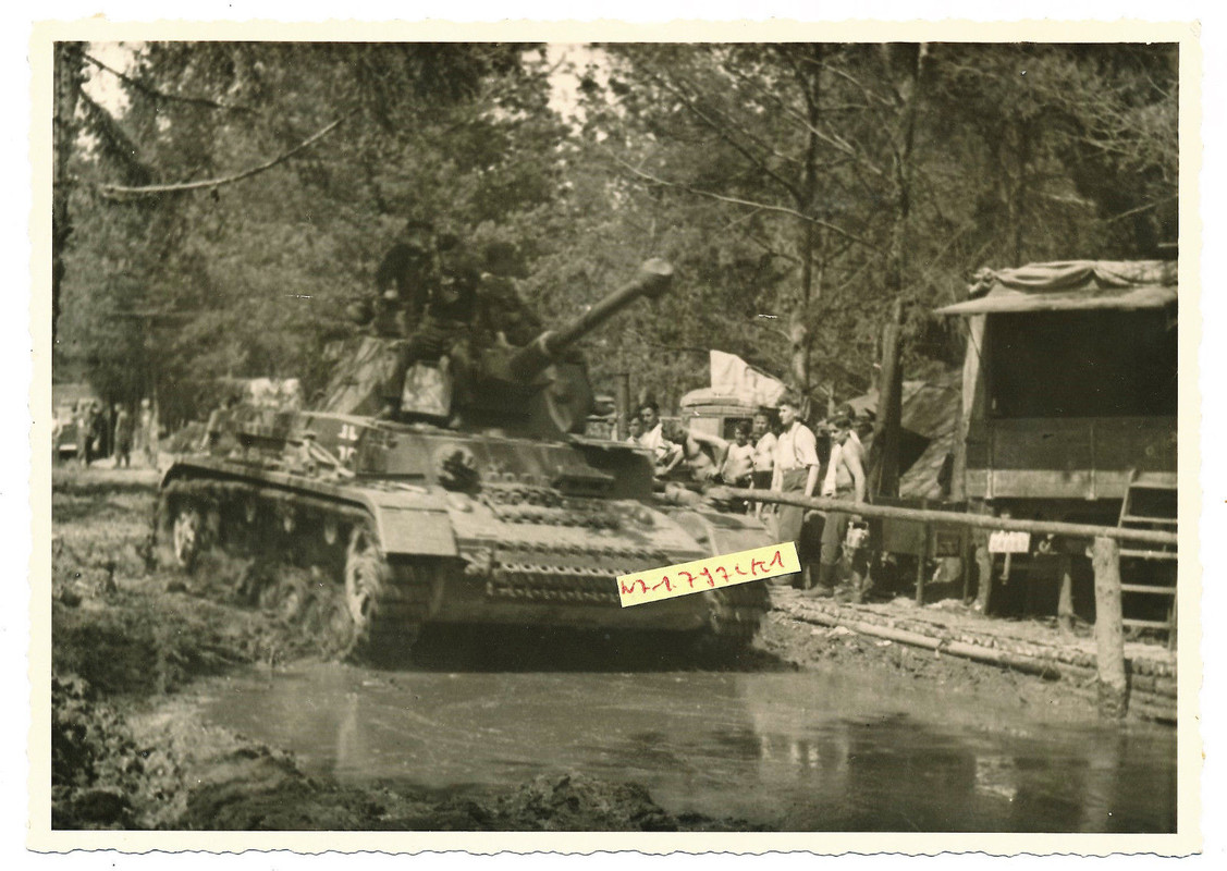 Panzer IV Ausführung F 2 in BOL GORBY zw. Demjansk u. Staraja
