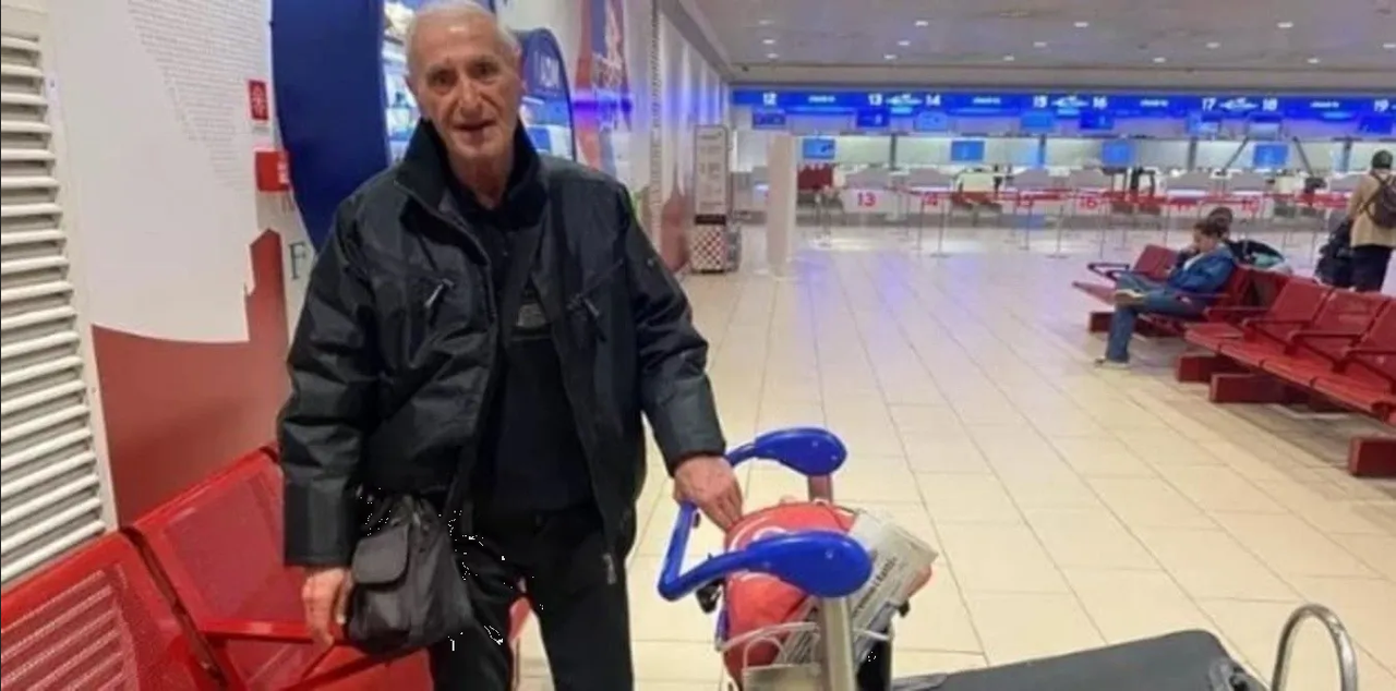 Abuelito vivió en un aeropuerto de Italia por meses; le regalaron una casa