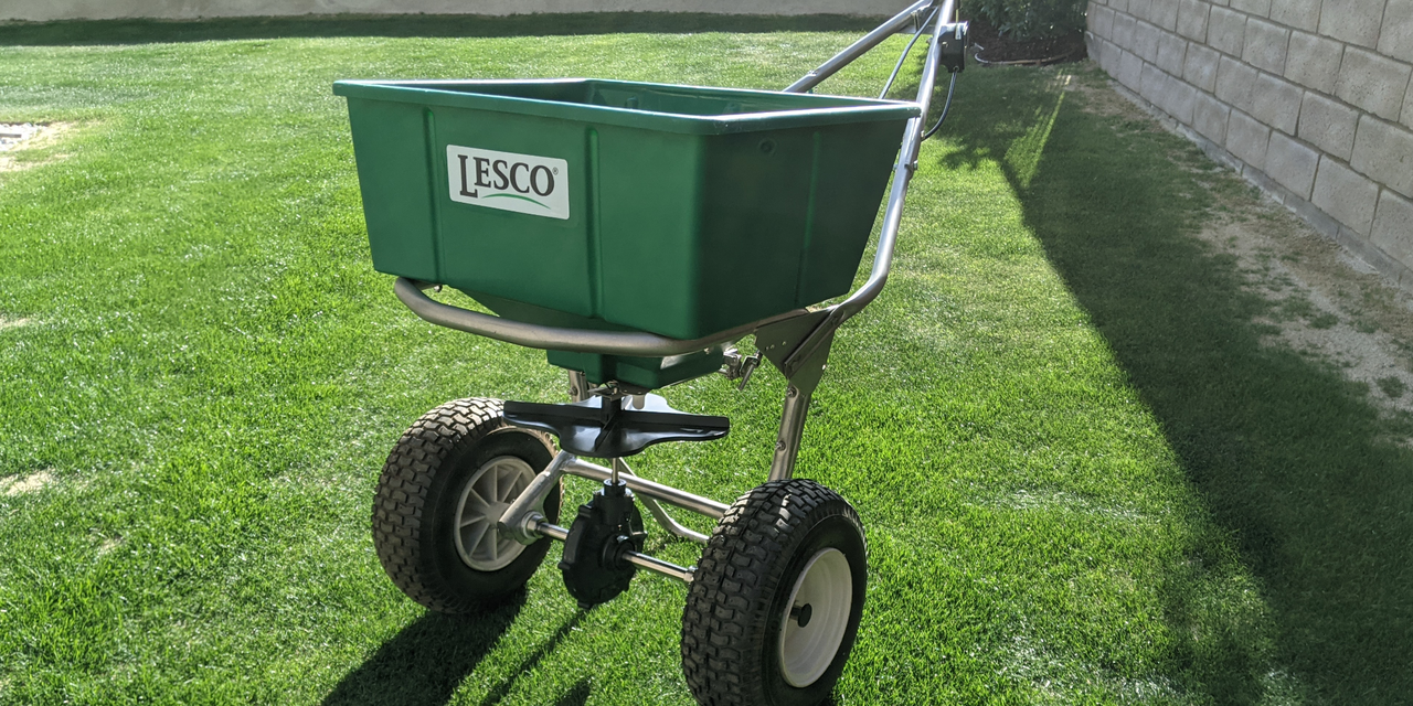 Lesco Pro 50lb Broadcast Fertilizer Spreader In The Push, 54 OFF