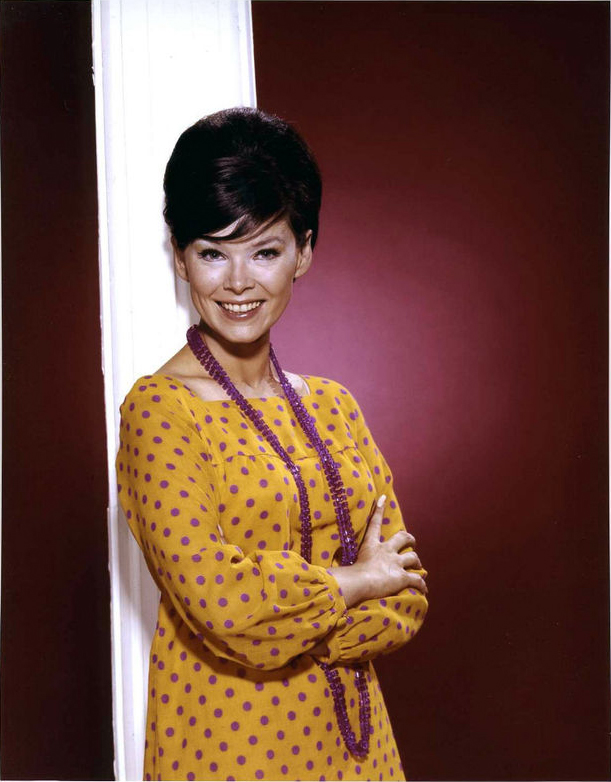 yvonne_craig_094