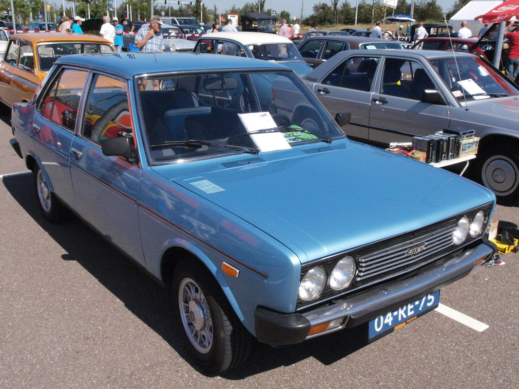 Fiat_131_S_Mirafiori_1600_0-RE-75_pic1
