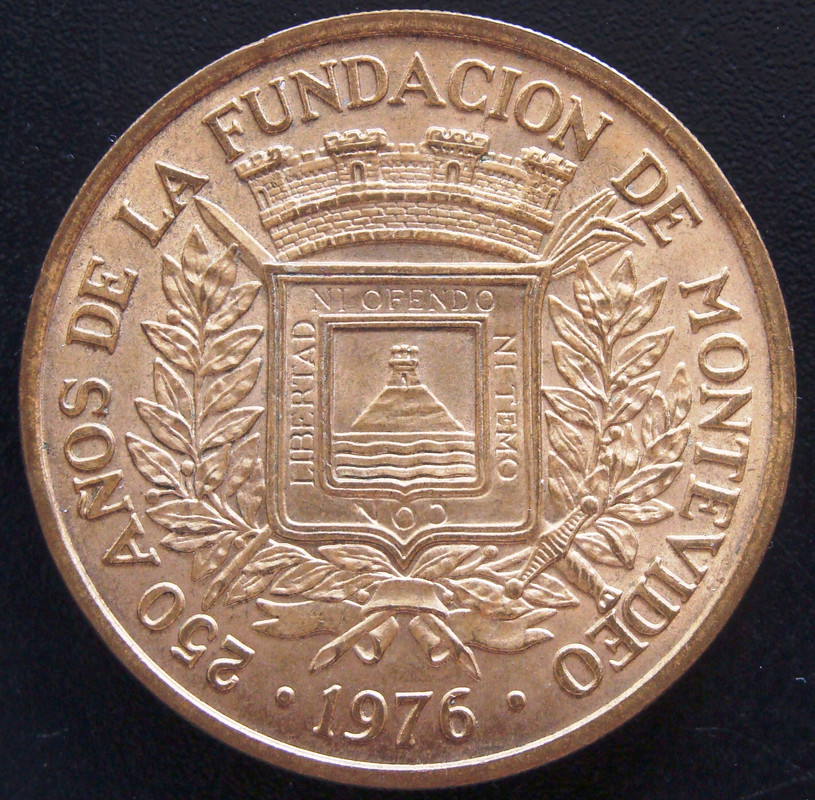 5 Pesos Nuevos. Uruguay. 1976 URU-5-Pesos-Nuevos-1976-250-aniversario-fundaci-n-Montevideo