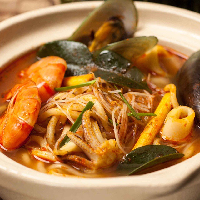 Sajian di Straits Canteen.