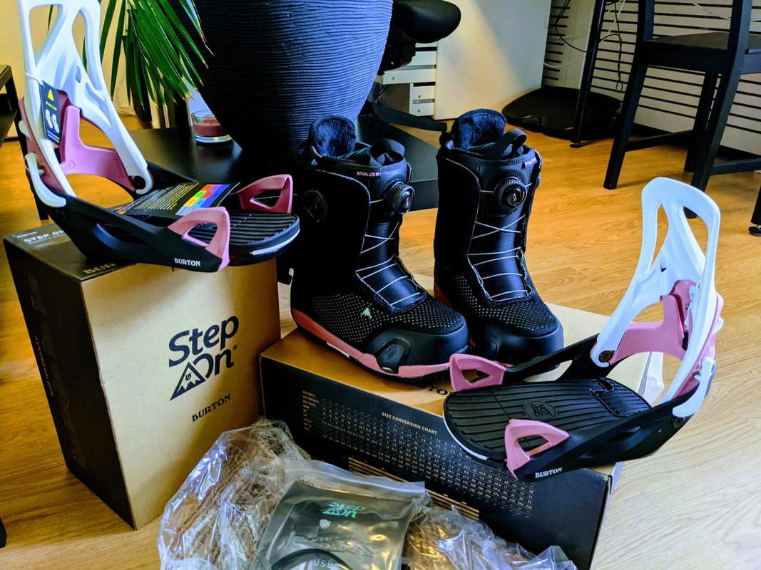 Sending damaged package pictures to seller? : r/Mercari