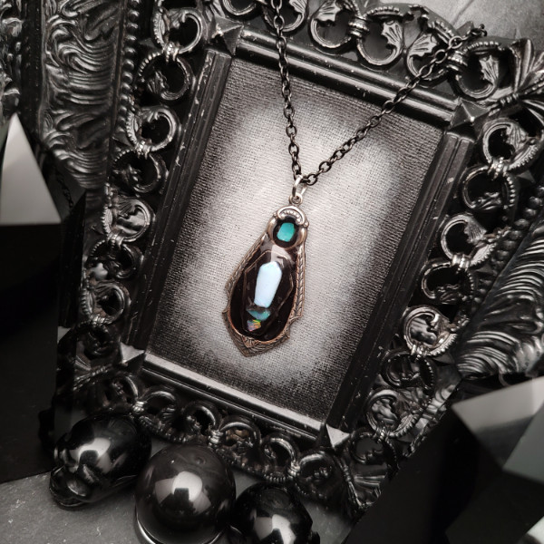 Mini Coffin Opal