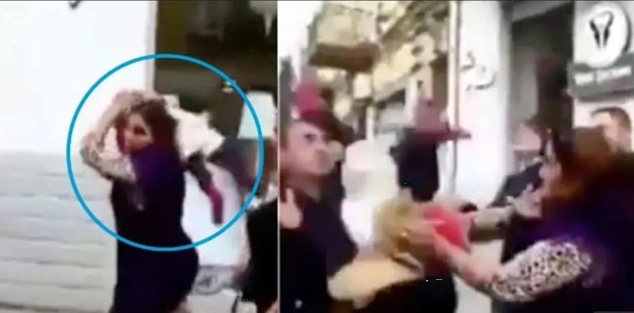 Madre utiliza a su hijo como arma en una pelea callejera: el video se vuelve viral