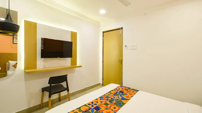 FabHotel The Cinco Primera photo 8