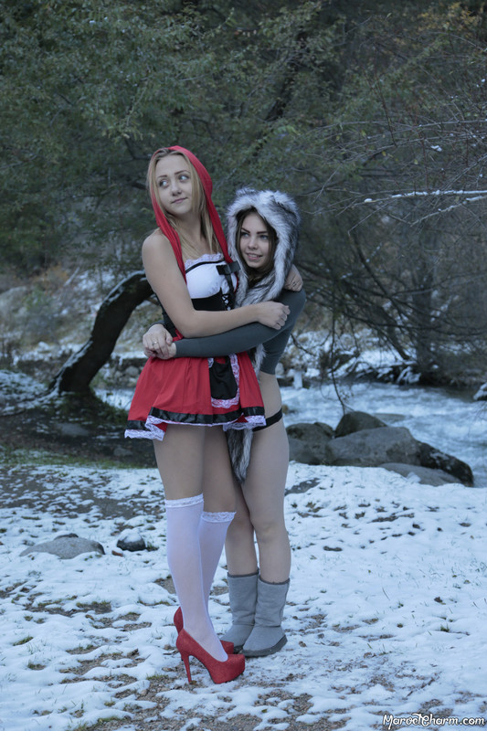 MarvelCharm_Rebecca-Violet-Winter-Trip-033