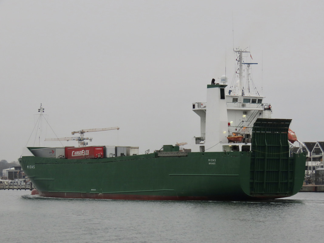 420E9BA6-AD77-4442-AFC0-2C0190F643BE