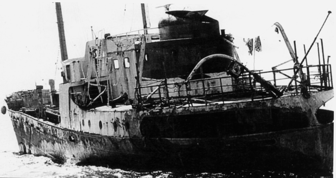 Rijsbergen(2)1957-als wrak in Port Sudan -b