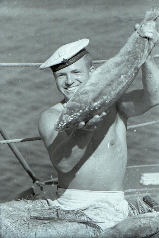 4735076.jpg «Парижская коммуна». К обеду.