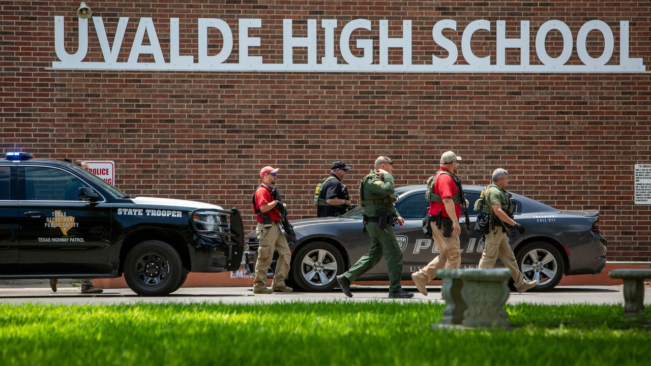 Tiroteo en escuela de Texas: Policías sí tardaron en actuar pese estar armados