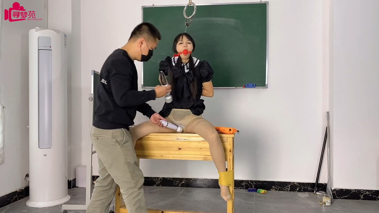 xiao素素 思思老师从学校到家的一天.mp4_20221213_130226.021