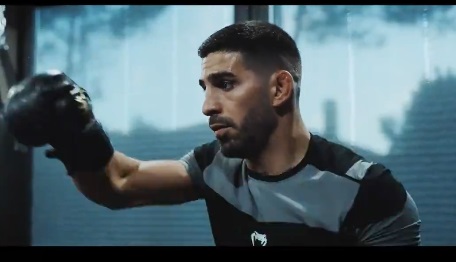 Илия Топурия показа как да се готви за Макс Холоуей на UFC 308