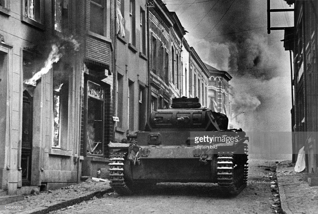 (10.05.-22.06.1940). german tank in a street of 