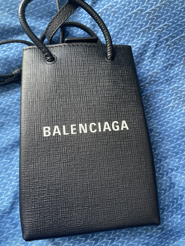 6B595310-42D4-4247-A78B-D0841FAF9E35