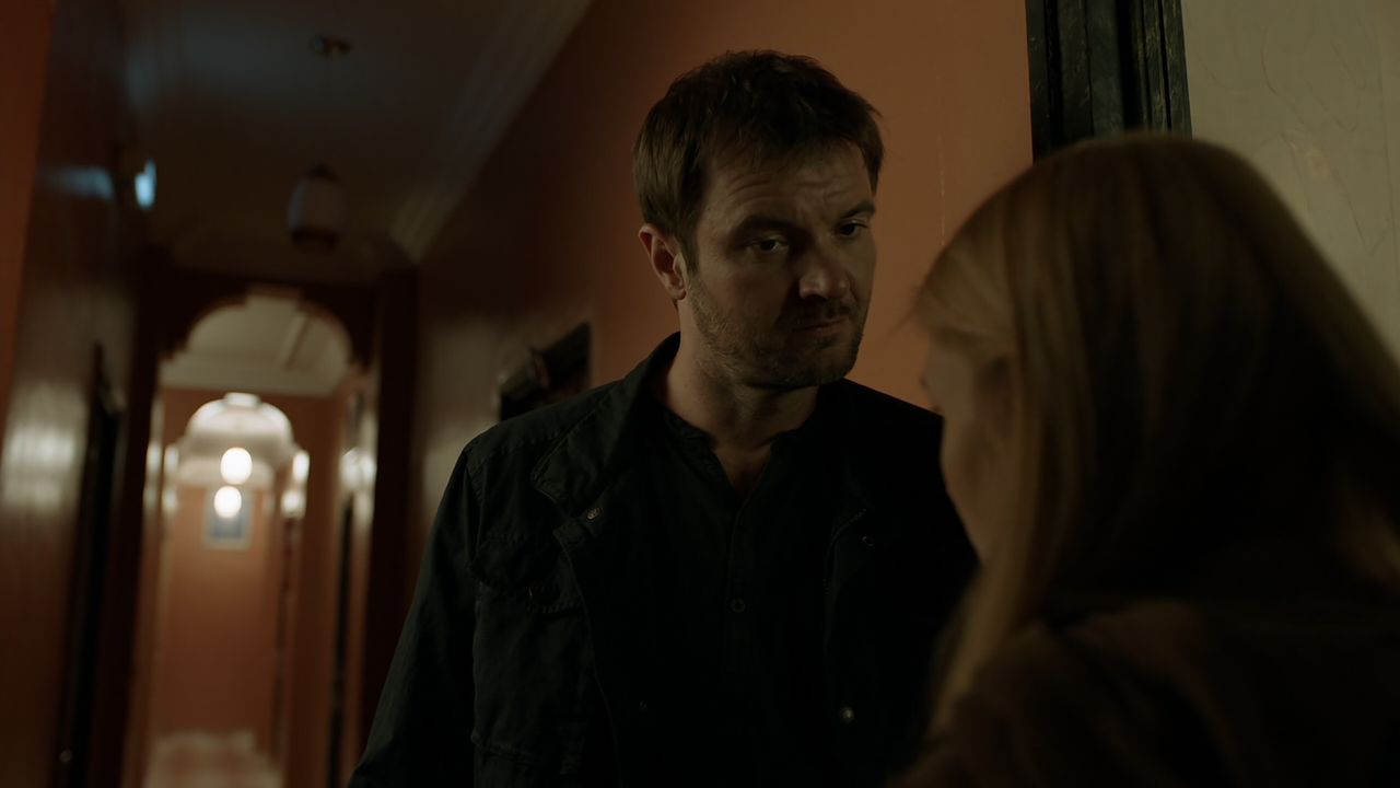 Homeland.S08E09.In.Full.Flight.1080p.10bit.AMZN.WEB-DL.DDP5.1.HEVC-Vyndros.mkv_snapshot_07.34_[2020.