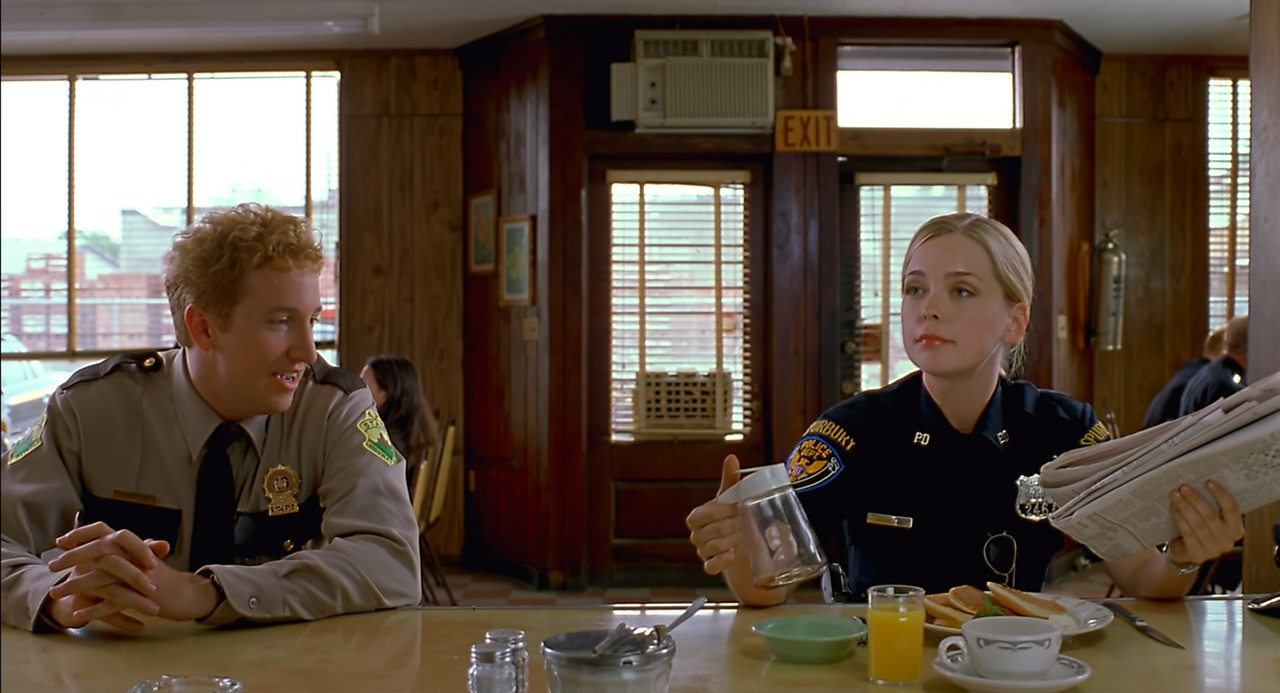 Super Troopers (2001) 1080p BluRay AV1 Opus [AV1D].mkv_snapshot_00.11.35_[2021.05.12_00.49.45]