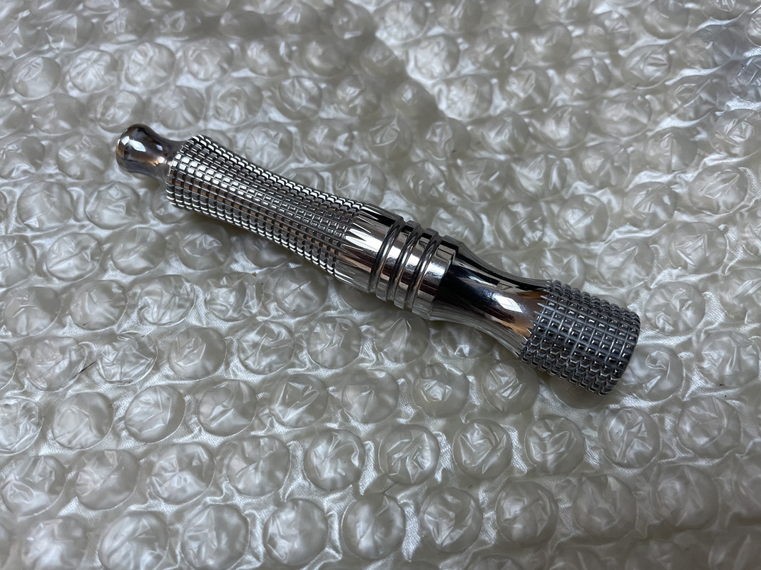 68448811-F3F5-410C-A0D9-45E812F1B3D4