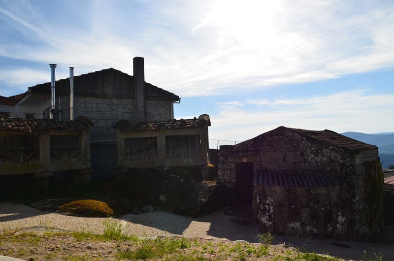PUXEDO-28 Y 29-5-2024 - Galicia y sus pueblos - 2017/2024 (24)