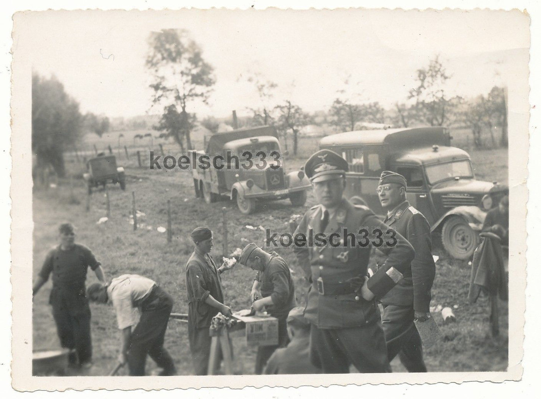 Foto Offiziere Luftwaffe Flugzeugführer Mercedes