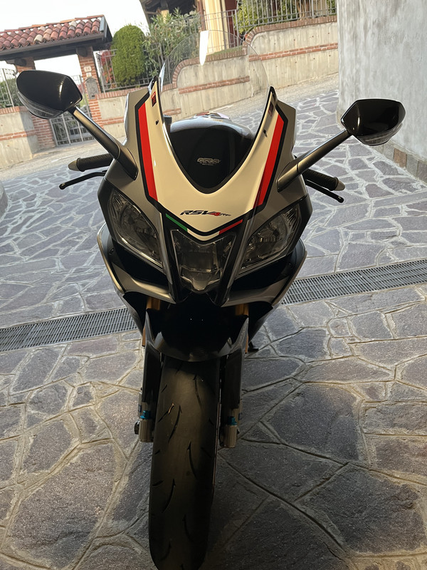 4B00B4B7-F45D-402F-9297-3D347D89B13D